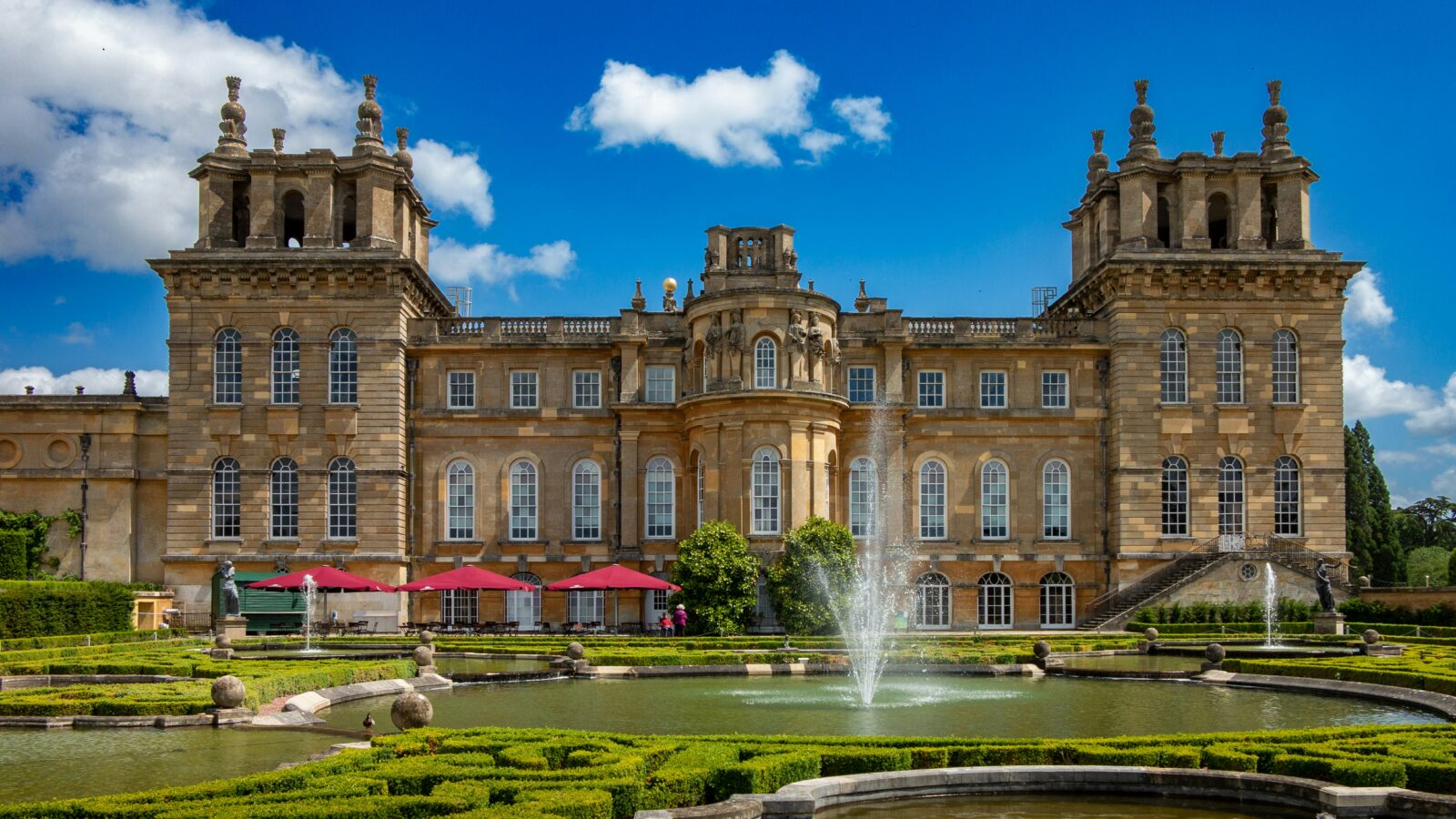 Illustration for Visiting Blenheim Palace: History, Churchill and Film Locations